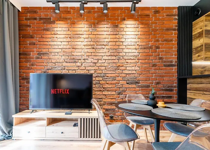 Loft - Loft Nad Rzeka, Centrum, Parking, Winda, Netflix Iława